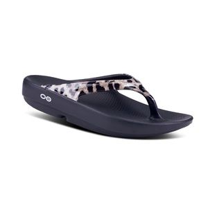 OOFOS Women's Sandals - Black and Leopard Print